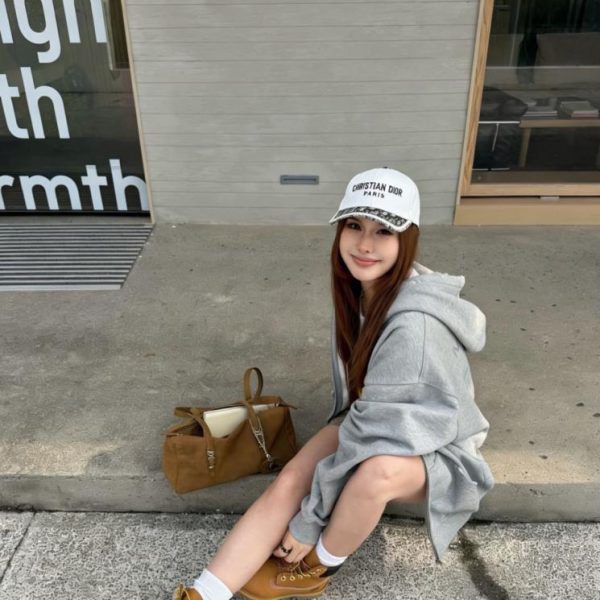 designer,replica,clothing,fake,1:1,lv,luxury,high quality DIOR’s new mass-market minimalist baseball cap (N5WG0E)