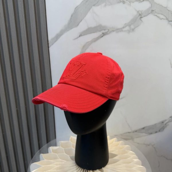 designer,replica,clothing,fake,1:1,lv,luxury,high quality Louis Vuitton high-end embroidered baseball cap (1YW58A)