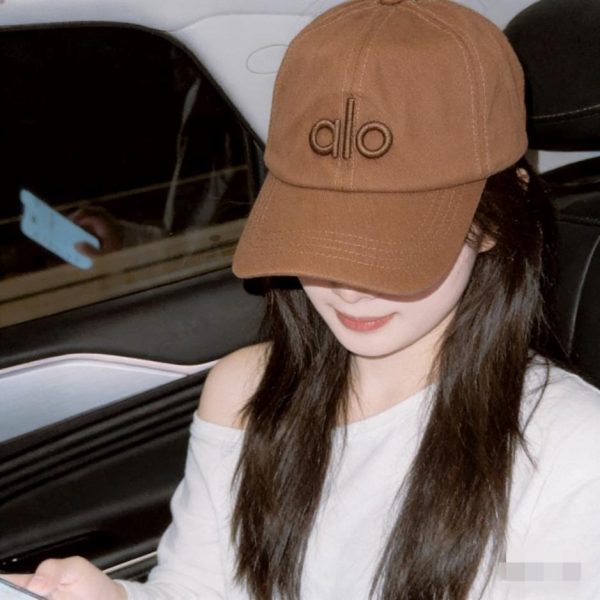 designer,replica,clothing,fake,1:1,lv,luxury,high quality aIo New Plain Minimalist Baseball Cap (V97KU0)