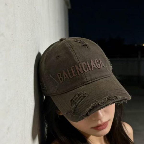 designer,replica,clothing,fake,1:1,lv,luxury,high quality Balenciaga washed and ripped baseball cap (EZAS9M)