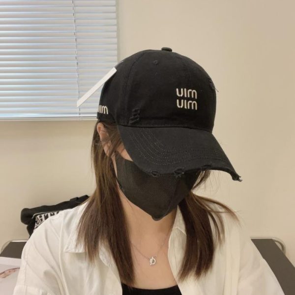 designer,replica,clothing,fake,1:1,lv,luxury,high quality MIUMIU New Solid Color Embroidered Baseball Cap (8HW5VI)