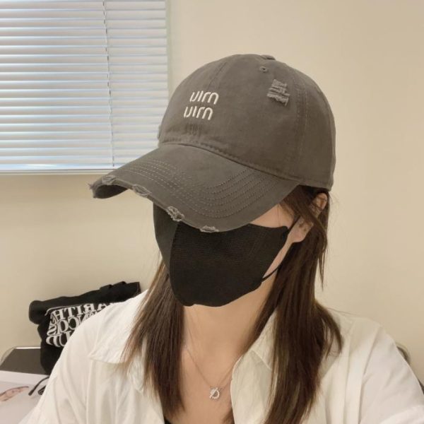 designer,replica,clothing,fake,1:1,lv,luxury,high quality MIUMIU New Solid Color Embroidered Baseball Cap (H7YRLB)
