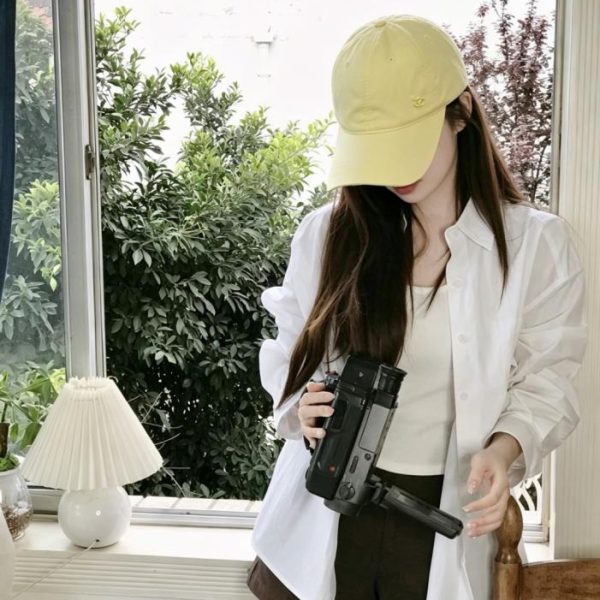 designer,replica,clothing,fake,1:1,lv,luxury,high quality CHANEL’s new minimalist logo baseball (VAR5UO)