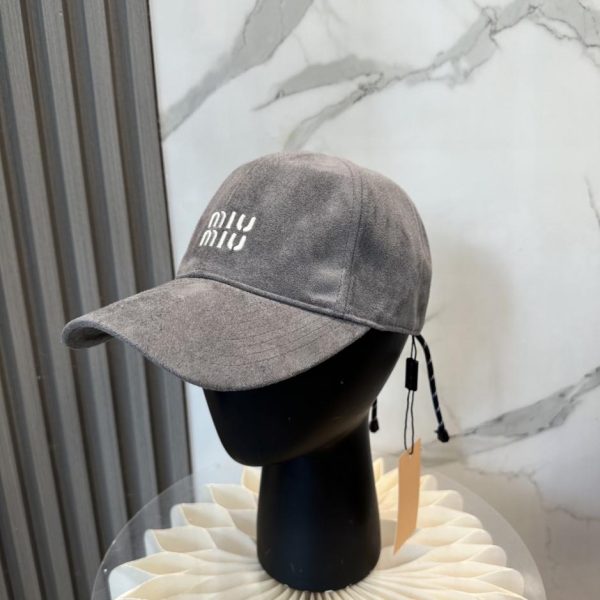 designer,replica,clothing,fake,1:1,lv,luxury,high quality MIUMIU New Leather Baseball Cap (SN9GY5)