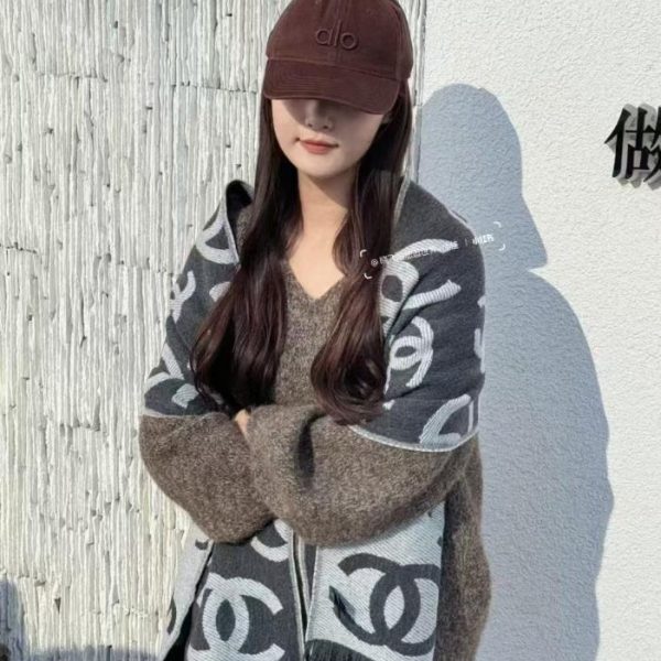 designer,replica,clothing,fake,1:1,lv,luxury,high quality aIo New Plain Minimalist Baseball Cap (2EH8X7)