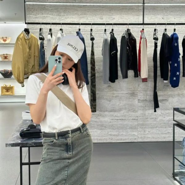 designer,replica,clothing,fake,1:1,lv,luxury,high quality CELINE official website reseller version, minimalist lettering, celebrity-style latest baseball cap (5URIEM)