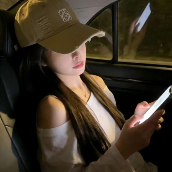 designer,replica,clothing,fake,1:1,lv,luxury,high quality Loewe’s new baseball cap with original label design (4DCYG0)
