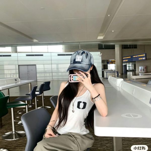 designer,replica,clothing,fake,1:1,lv,luxury,high quality Chanel official website style, washed distressed denim, unisex (8GSQF5)