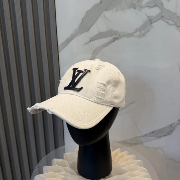 designer,replica,clothing,fake,1:1,lv,luxury,high quality Louis Vuitton Spring/Summer New Arrivals – Suitable for all seasons, a must-have for going out, and makes your face look smaller (J4R9XO)