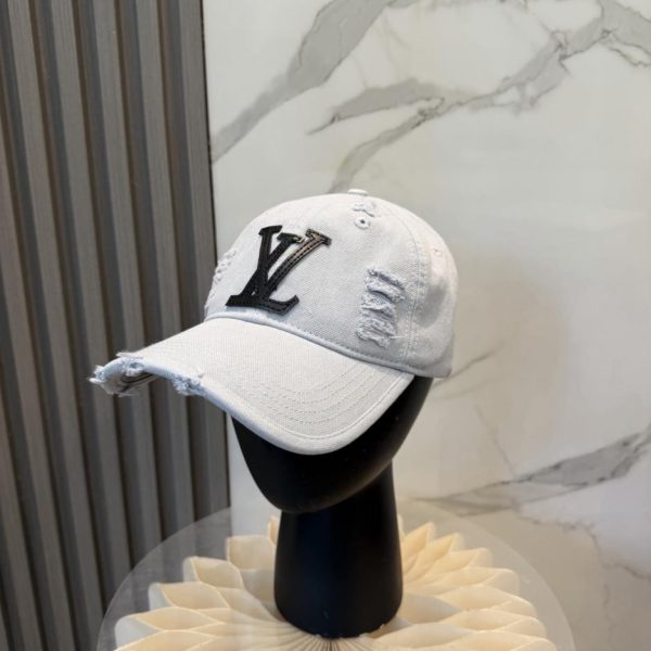 designer,replica,clothing,fake,1:1,lv,luxury,high quality Louis Vuitton Spring/Summer New Arrival – Suitable for all seasons, a must-have for going out, and makes your face look smaller (UM12BL)