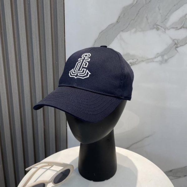 designer,replica,clothing,fake,1:1,lv,luxury,high quality CELINE’s latest baseball cap with minimalist embroidered lettering, a celebrity favorite (4Q0GR3)