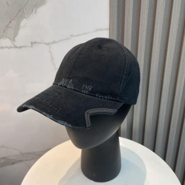 designer,replica,clothing,fake,1:1,lv,luxury,high quality BALENCIAGA New Embroidered Logo Baseball (0N1D36)