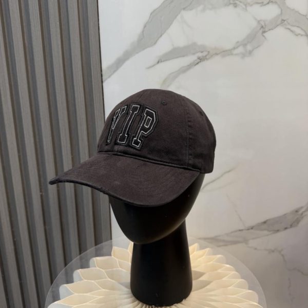 designer,replica,clothing,fake,1:1,lv,luxury,high quality BALENCIAGA New Embroidered Logo Baseball (7A2ZXC)