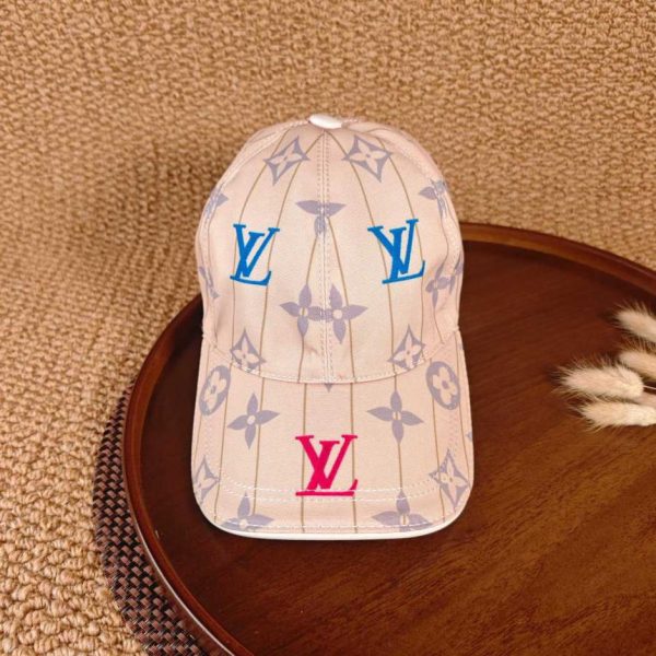 designer,replica,clothing,fake,1:1,lv,luxury,high quality New Lv baseball cap (KRXYQI)