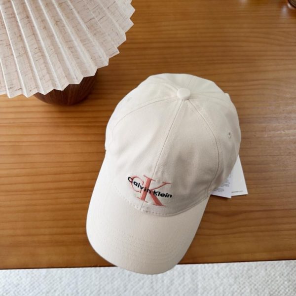 designer,replica,clothing,fake,1:1,lv,luxury,high quality CK’s new fabric baseball cap is a casual and versatile wardrobe essential (0BI5D7)