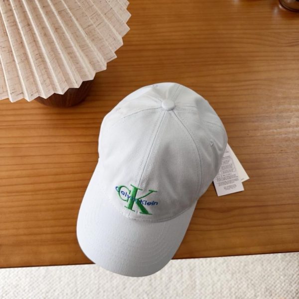 designer,replica,clothing,fake,1:1,lv,luxury,high quality CK’s new fabric baseball cap is a casual and versatile wardrobe essential (LCIQXM)