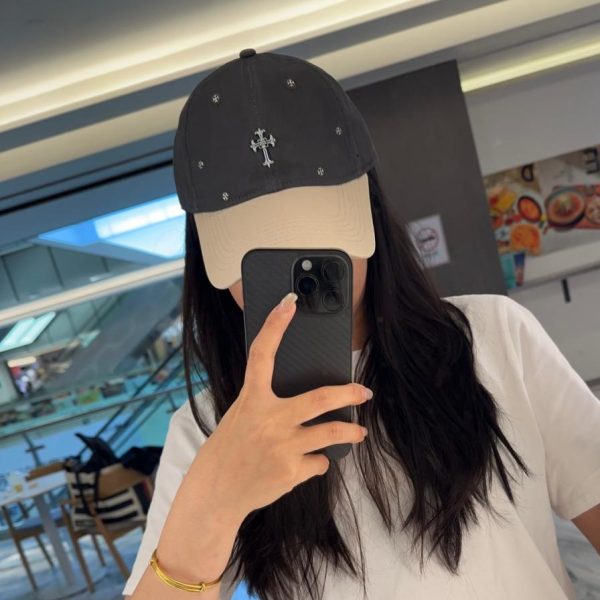 designer,replica,clothing,fake,1:1,lv,luxury,high quality Chrome Hearts Early Spring Korean Style Retro Distressed Ripped Hat Baseball Cap (1Z7OGS)