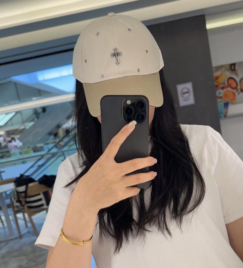 designer,replica,clothing,fake,1:1,lv,luxury,high quality Chrome Hearts Early Spring Korean Style Retro Distressed Ripped Hat Baseball Cap (YKDRY3) designer,replica,clothing,fake,1:1,lv,luxury,high quality Chrome Hearts Early Spring Korean Style Retro Distressed Ripped Hat Baseball Cap (YKDRY3)