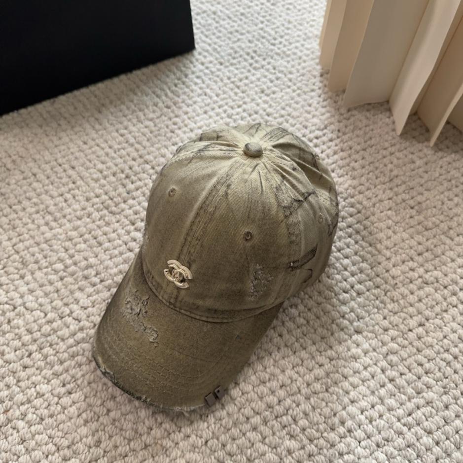 designer,replica,clothing,fake,1:1,lv,luxury,high quality Chanel’s new Fall/Winter collection features classic casual and trendy baseball caps (FC63CO). designer,replica,clothing,fake,1:1,lv,luxury,high quality Chanel’s new Fall/Winter collection features classic casual and trendy baseball caps (FC63CO).