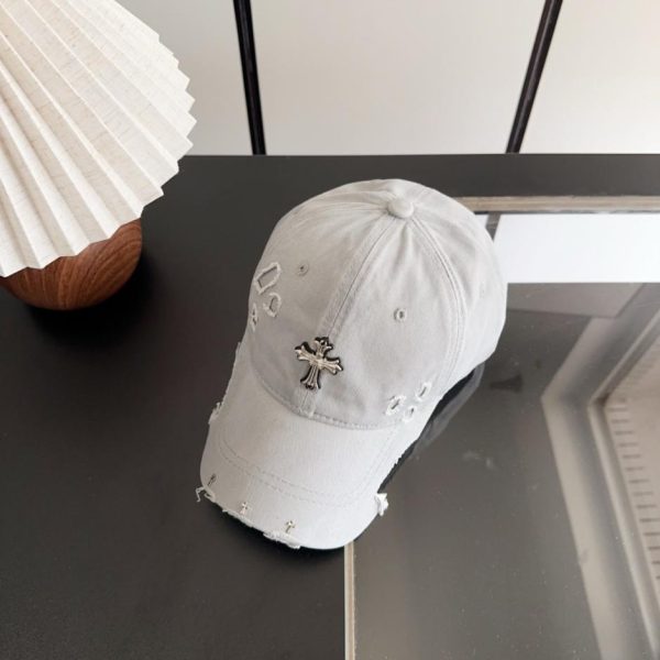 designer,replica,clothing,fake,1:1,lv,luxury,high quality Chrome Hearts Early Spring Korean Style Retro Distressed Ripped Hat Baseball Cap (R3XBLC)