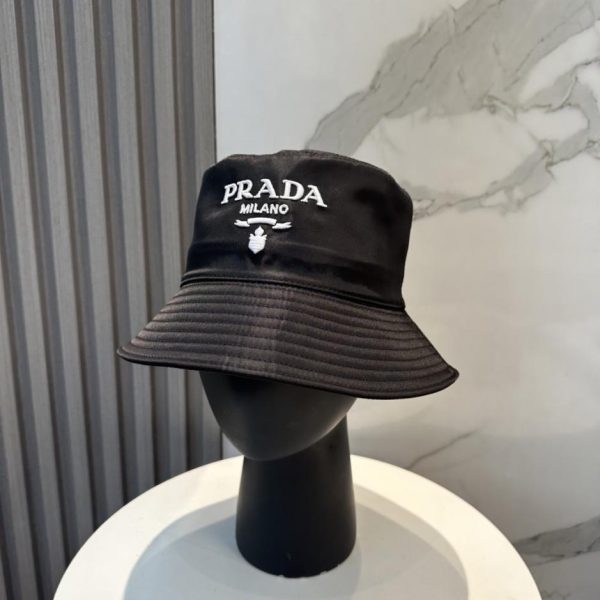 designer,replica,clothing,fake,1:1,lv,luxury,high quality Prada’s new embroidered 3D logo designer bucket hat (JXU42Y)