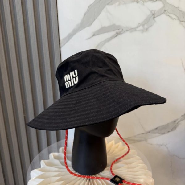 designer,replica,clothing,fake,1:1,lv,luxury,high quality MIUMIU’s new bucket hat (UEXHMZ)