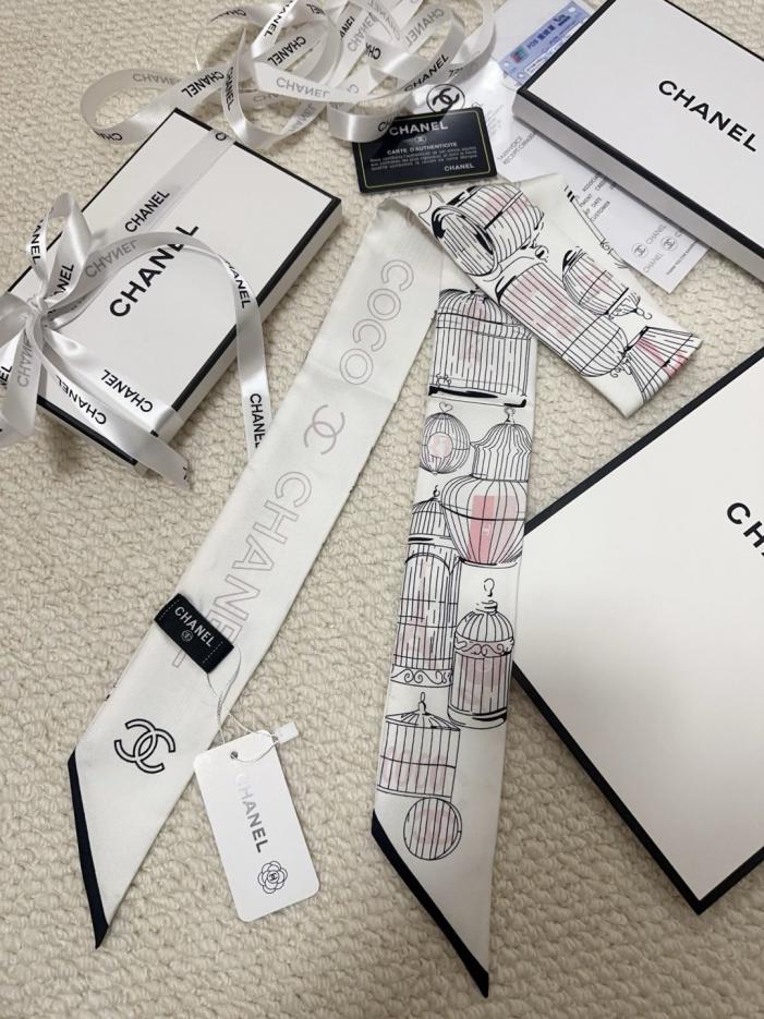 designer,replica,clothing,fake,1:1,lv,luxury,high quality Chanel Twilly mini scarf (QS4G83) designer,replica,clothing,fake,1:1,lv,luxury,high quality Chanel Twilly mini scarf (QS4G83)