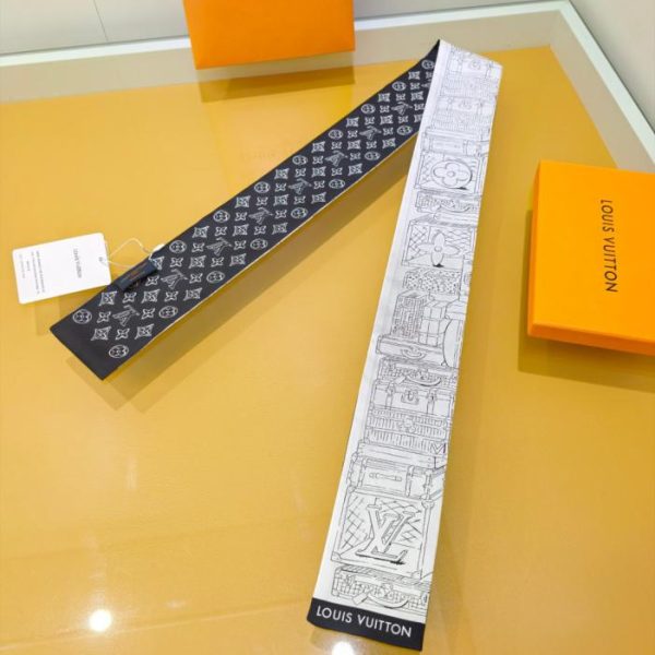 designer,replica,clothing,fake,1:1,lv,luxury,high quality LV 100% Silk Double Layer Double Side LV (SXZEOV)