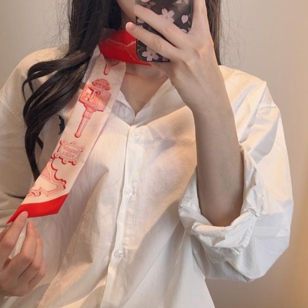 designer,replica,clothing,fake,1:1,lv,luxury,high quality Exquisite lighting fixtures. Featuring an 18 momme heavyweight twill silk ribbon, part of Hermès’ new Twilly collection, crafted from premium twill silk. (BWIHUT)