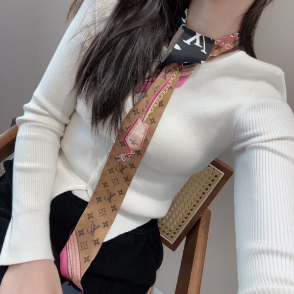 designer,replica,clothing,fake,1:1,lv,luxury,high quality LV’s latest double-layer headband – versatile, can be used as a tie, bow tie, or ribbon (LCFRJ6)