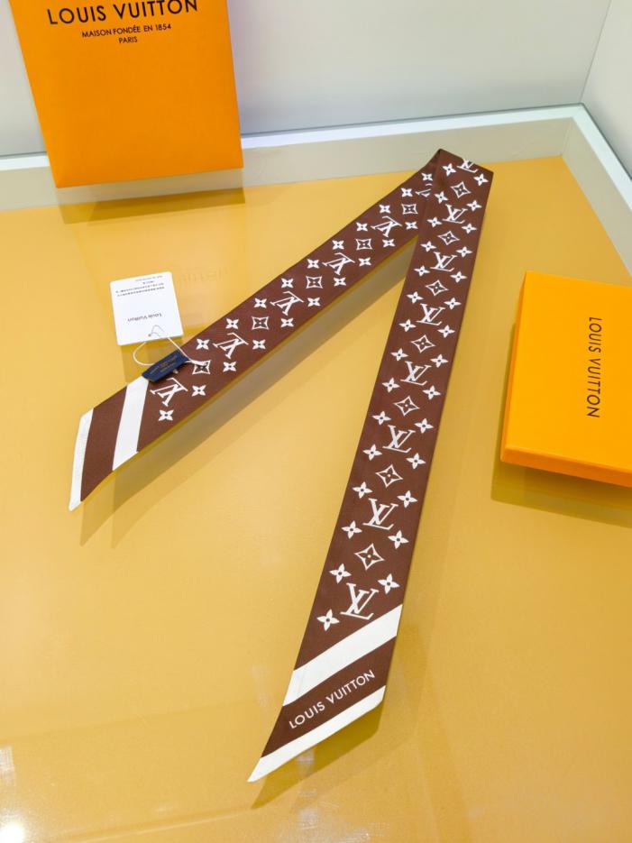 designer,replica,clothing,fake,1:1,lv,luxury,high quality LV 100% Silk Double-Layer Double-Sided LV (4X658K)