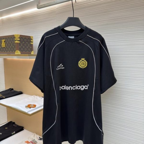 designer,replica,clothing,fake,1:1,lv,luxury,high quality Balenciaga Manchester United Football Collaboration Short-Sleeve T-Shirt (ZCX8J1)