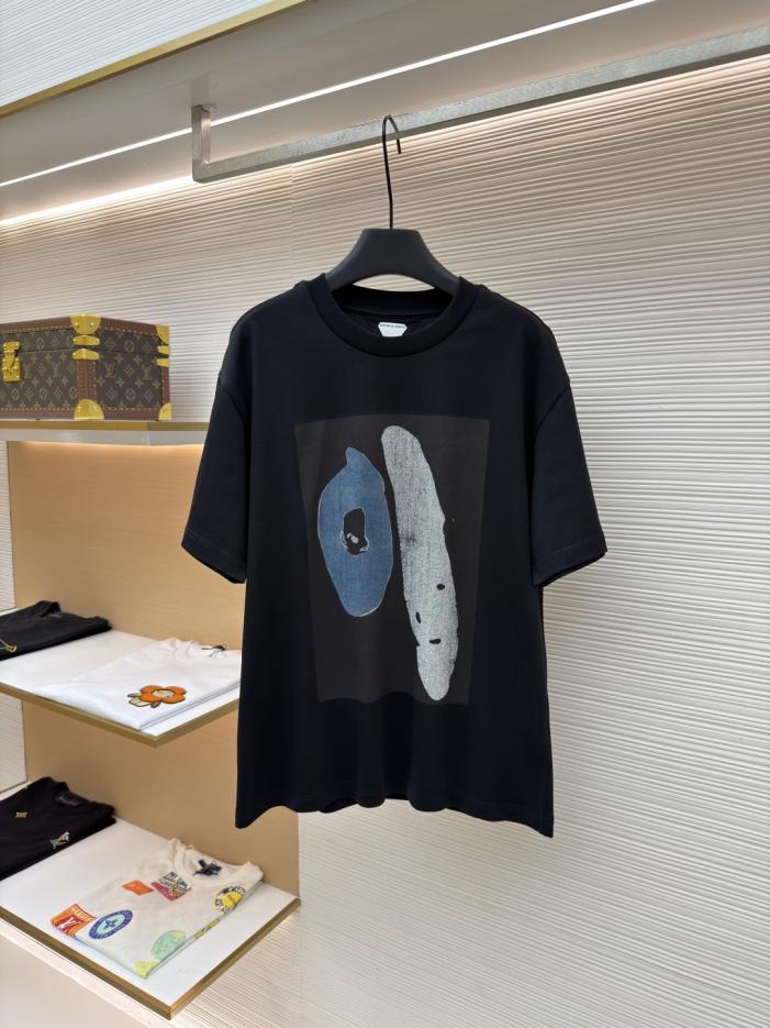 designer,replica,clothing,fake,1:1,lv,luxury,high quality Bottega Veneta Abstract Art Print Short-Sleeve T-Shirt (RCRGRQ) designer,replica,clothing,fake,1:1,lv,luxury,high quality Bottega Veneta Abstract Art Print Short-Sleeve T-Shirt (RCRGRQ)