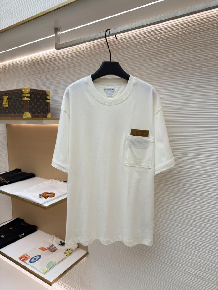 designer,replica,clothing,fake,1:1,lv,luxury,high quality Bottega Veneta Woven Leather Pocket Short-Sleeve T-Shirt (GYSTGE) designer,replica,clothing,fake,1:1,lv,luxury,high quality Bottega Veneta Woven Leather Pocket Short-Sleeve T-Shirt (GYSTGE)