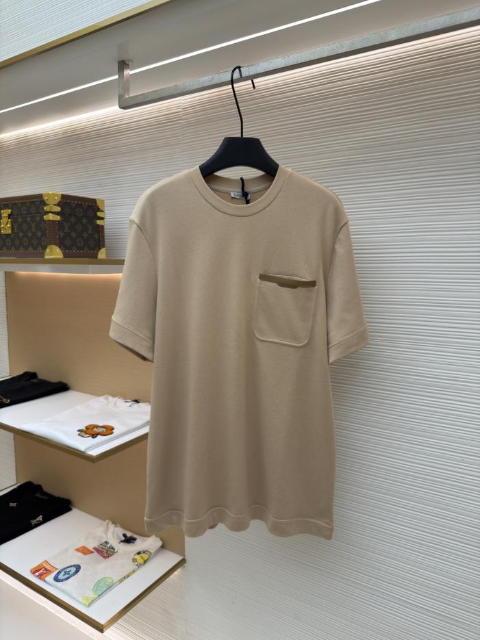 designer,replica,clothing,fake,1:1,lv,luxury,high quality Moncler short-sleeved shirt with leather-trimmed pockets (2NRVKG) designer,replica,clothing,fake,1:1,lv,luxury,high quality Moncler short-sleeved shirt with leather-trimmed pockets (2NRVKG)