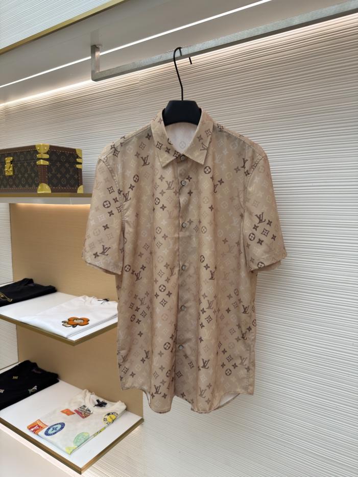 designer,replica,clothing,fake,1:1,lv,luxury,high quality LOUIS VUITTON MONOGRAM all-over print beach short-sleeved T-shirt (6Y79BZ) designer,replica,clothing,fake,1:1,lv,luxury,high quality LOUIS VUITTON MONOGRAM all-over print beach short-sleeved T-shirt (6Y79BZ)