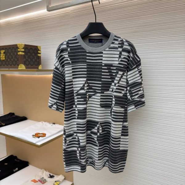 designer,replica,clothing,fake,1:1,lv,luxury,high quality LOUIS VUITTON Letter Floral Jacquard Color-Blocked Striped Knit Short-Sleeve T-Shirt (QABX69)