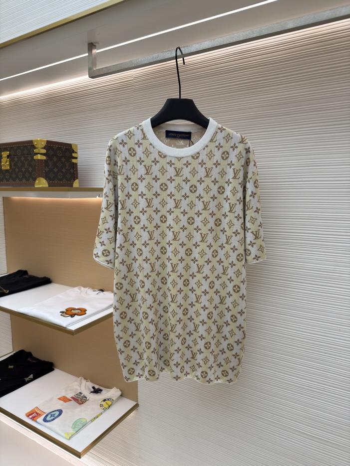 designer,replica,clothing,fake,1:1,lv,luxury,high quality LOUIS VUITTON Letter Floral Jacquard Knit Sweater (8F10UK) designer,replica,clothing,fake,1:1,lv,luxury,high quality LOUIS VUITTON Letter Floral Jacquard Knit Sweater (8F10UK)