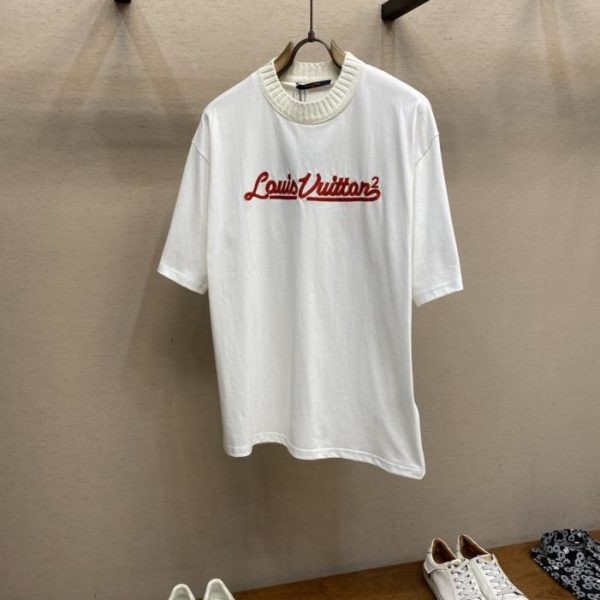 designer,replica,clothing,fake,1:1,lv,luxury,high quality LV Classic Logo Embroidered Crew Neck Short-Sleeve T-Shirt (2GMX6W)