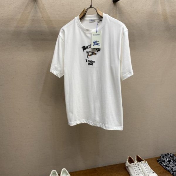 designer,replica,clothing,fake,1:1,lv,luxury,high quality Burberry checkered flag embroidered crew neck short-sleeved shirt (VESB7C)