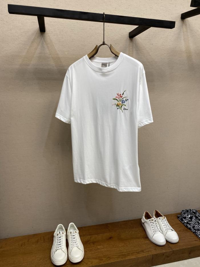 designer,replica,clothing,fake,1:1,lv,luxury,high quality Dior brooch pattern crew neck short-sleeved shirt (XMGTLV) designer,replica,clothing,fake,1:1,lv,luxury,high quality Dior brooch pattern crew neck short-sleeved shirt (XMGTLV)