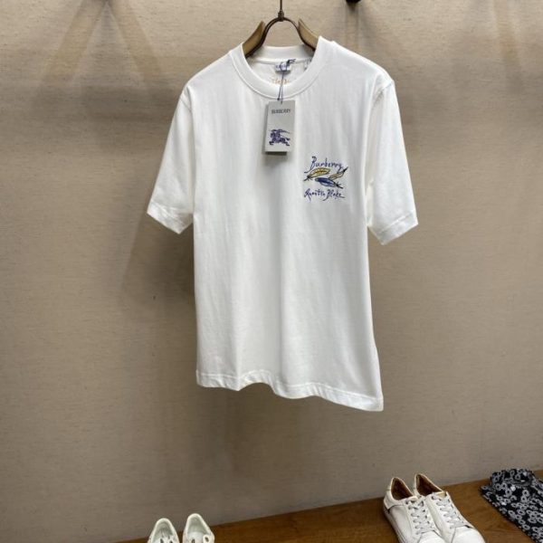 designer,replica,clothing,fake,1:1,lv,luxury,high quality Burberry Feather Pattern Crew Neck Short-Sleeve T-Shirt (Q2LJ3F)