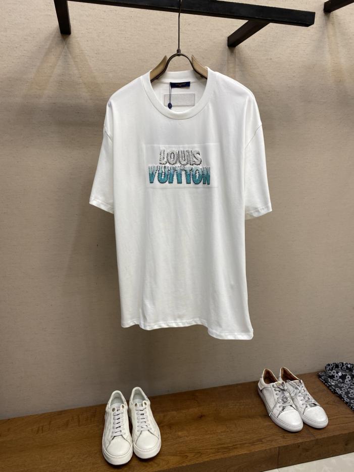 designer,replica,clothing,fake,1:1,lv,luxury,high quality LV Beaded Gradient Logo Short-Sleeve T-Shirt (IRO592) designer,replica,clothing,fake,1:1,lv,luxury,high quality LV Beaded Gradient Logo Short-Sleeve T-Shirt (IRO592)