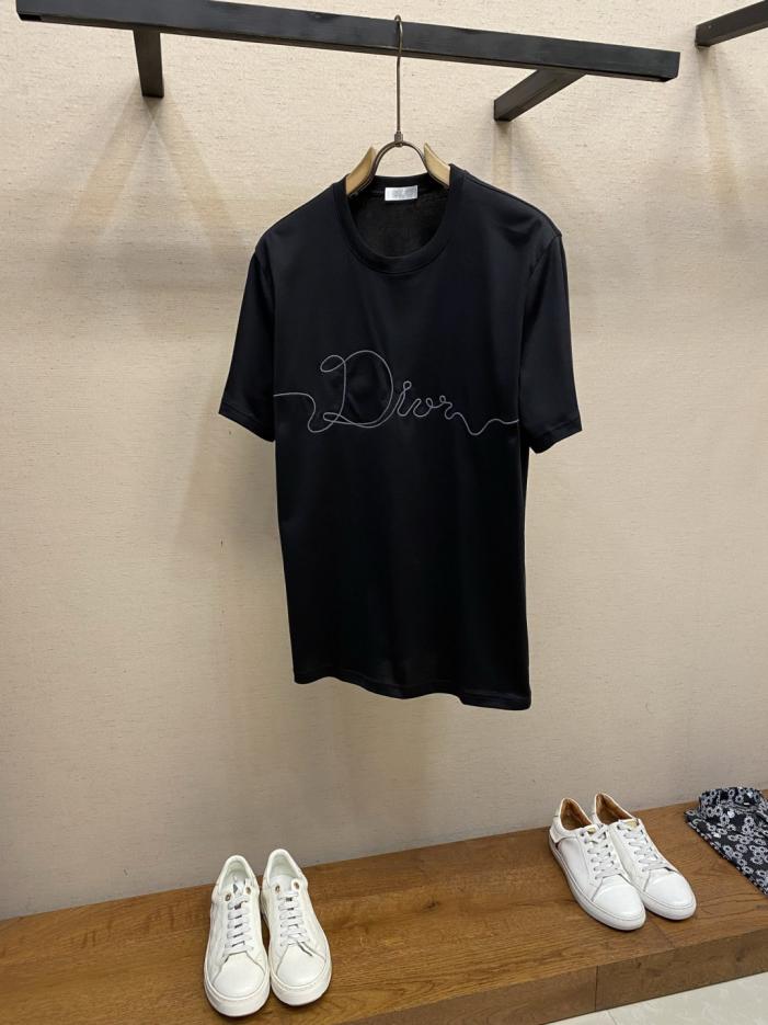 designer,replica,clothing,fake,1:1,lv,luxury,high quality Dior’s new short-sleeved T-shirt (BGQL4X) designer,replica,clothing,fake,1:1,lv,luxury,high quality Dior’s new short-sleeved T-shirt (BGQL4X)