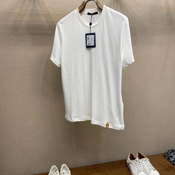 designer,replica,clothing,fake,1:1,lv,luxury,high quality LV’s minimalist, understated, vintage-style short-sleeved T-shirt (DJ10K2)