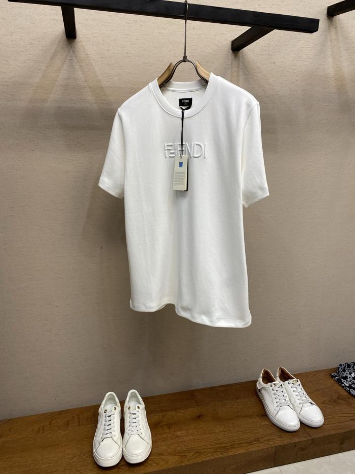 designer,replica,clothing,fake,1:1,lv,luxury,high quality Fendi Standard Fit Short Sleeve Crew Neck T-Shirt (DNOTLN) designer,replica,clothing,fake,1:1,lv,luxury,high quality Fendi Standard Fit Short Sleeve Crew Neck T-Shirt (DNOTLN)