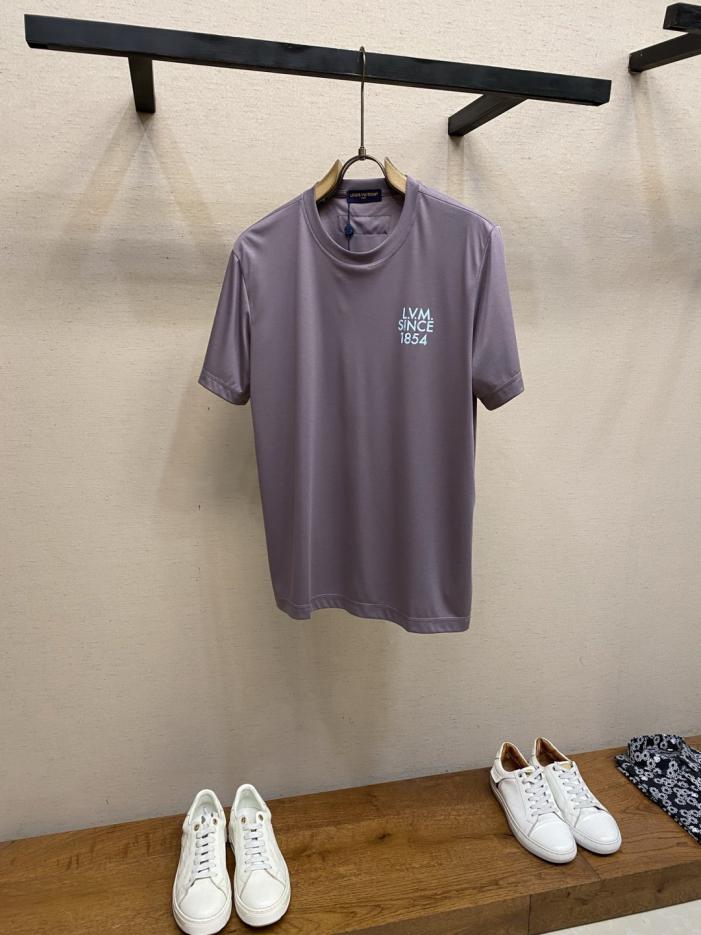 designer,replica,clothing,fake,1:1,lv,luxury,high quality LV Spring/Summer Liquid Nitrogen Mauve Letter Print Short-Sleeve T-Shirt (DOJHQW) designer,replica,clothing,fake,1:1,lv,luxury,high quality LV Spring/Summer Liquid Nitrogen Mauve Letter Print Short-Sleeve T-Shirt (DOJHQW)