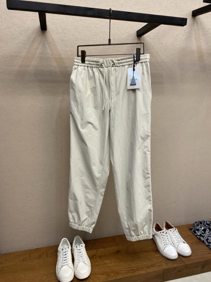 designer,replica,clothing,fake,1:1,lv,luxury,high quality Moncler striped trim jogger quick-drying pants fabric (S64XQB) designer,replica,clothing,fake,1:1,lv,luxury,high quality Moncler striped trim jogger quick-drying pants fabric (S64XQB)