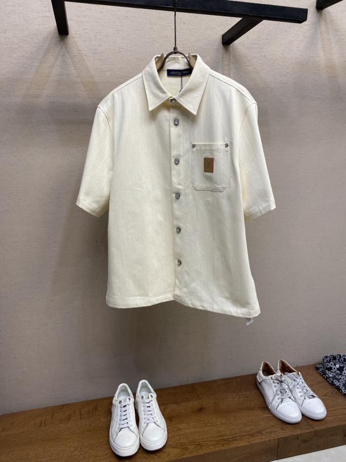 designer,replica,clothing,fake,1:1,lv,luxury,high quality LV runway staff uniform short-sleeved shirt (S4S3GZ) designer,replica,clothing,fake,1:1,lv,luxury,high quality LV runway staff uniform short-sleeved shirt (S4S3GZ)