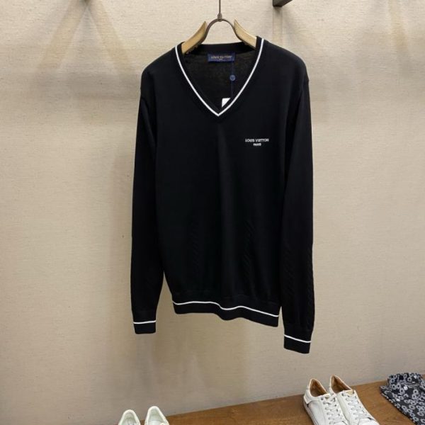 designer,replica,clothing,fake,1:1,lv,luxury,high quality LV monogrammed color-blocked cable knit V-neck sweater, sizes S-XL (8ZNFFN)